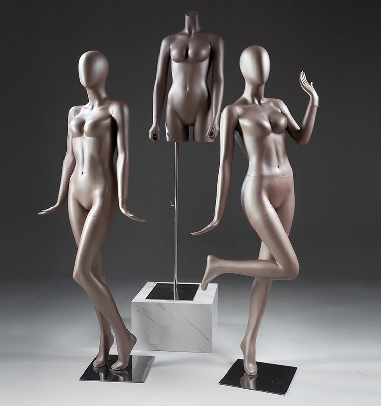 Durable Fiberglass Clothing Display Model with Metal Base for Retail Store Fashion Show