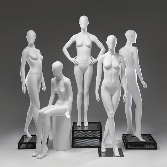 Neutral Full-Body Mannequin Main