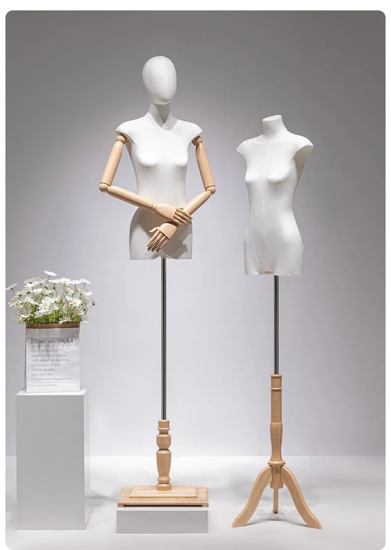 Couture Mannequin Detailed Pose